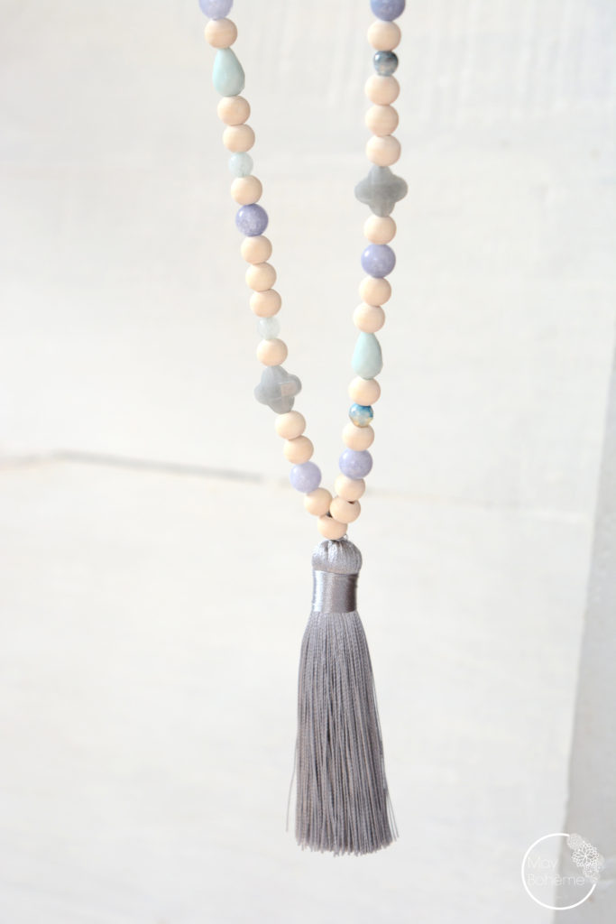 Collier Sautoir Perles Jade/Marbre Vert Clair Avec Pompon Soie - Style Asiatique