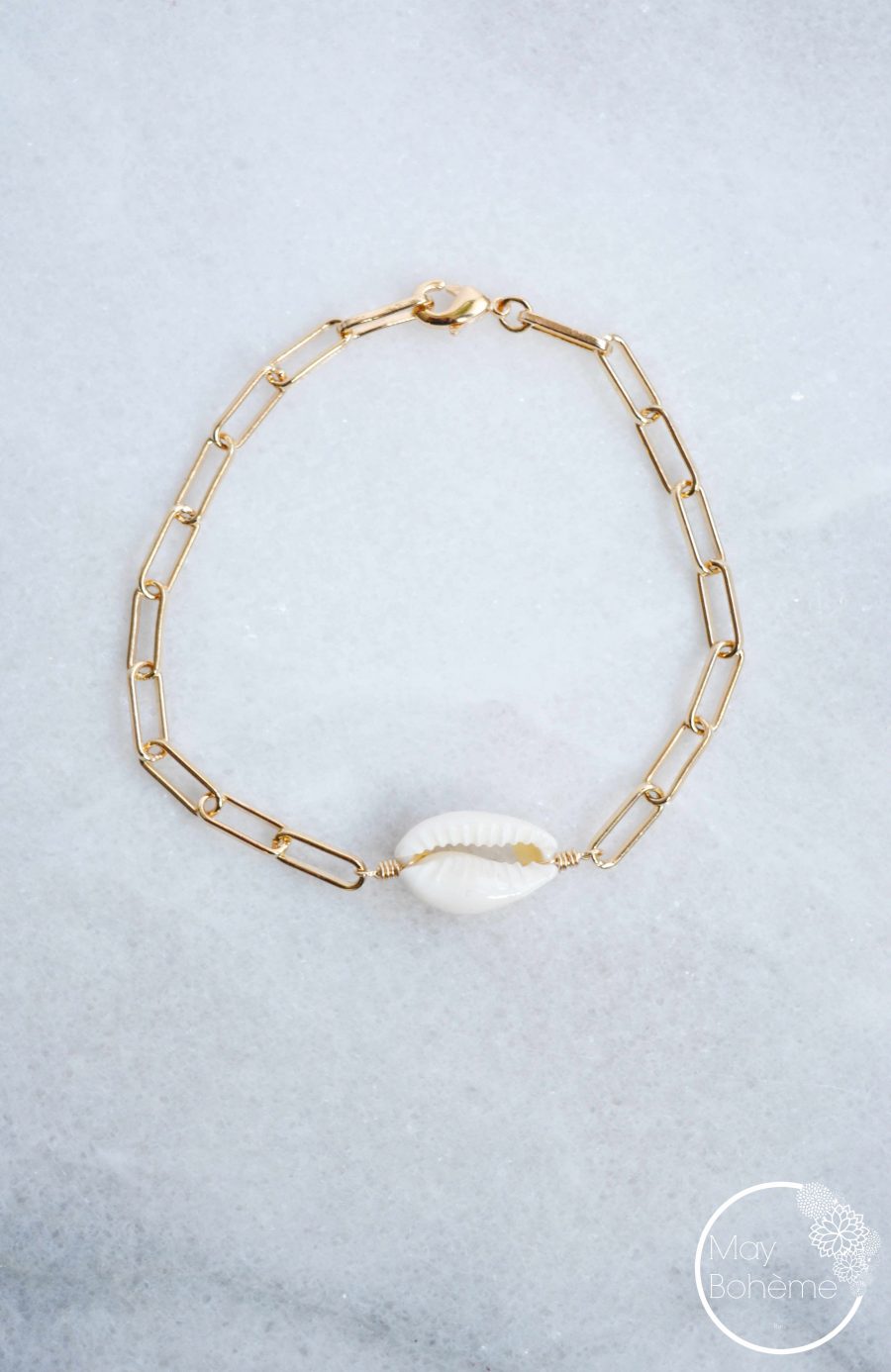 bracelet coquillage cauri plaqué or tissé perles chaine rectangulaire
