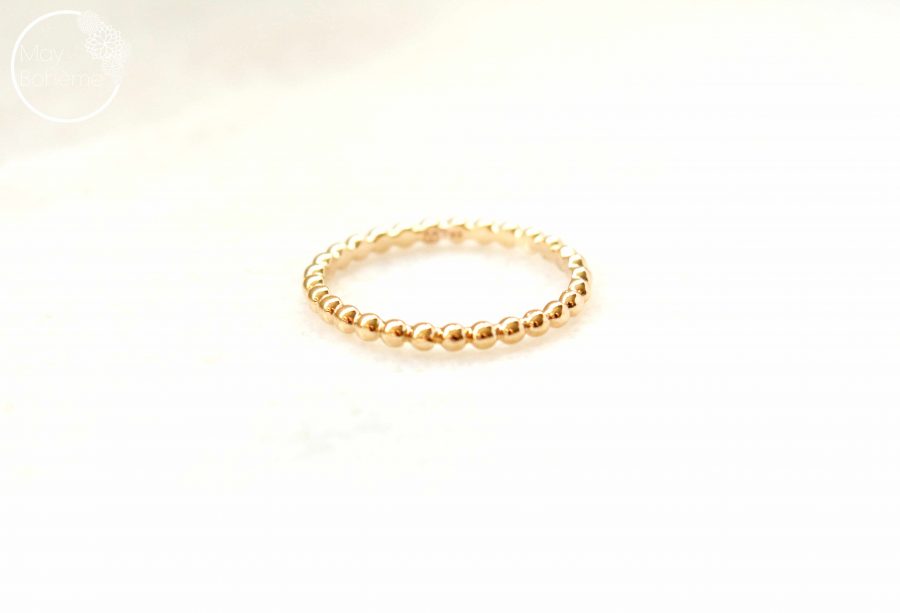 Bague anneau fine perlé plaqué or cumulable
