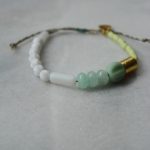 bracelet ajustable perles recyclées verre blanche vert mint opaline vert citron
